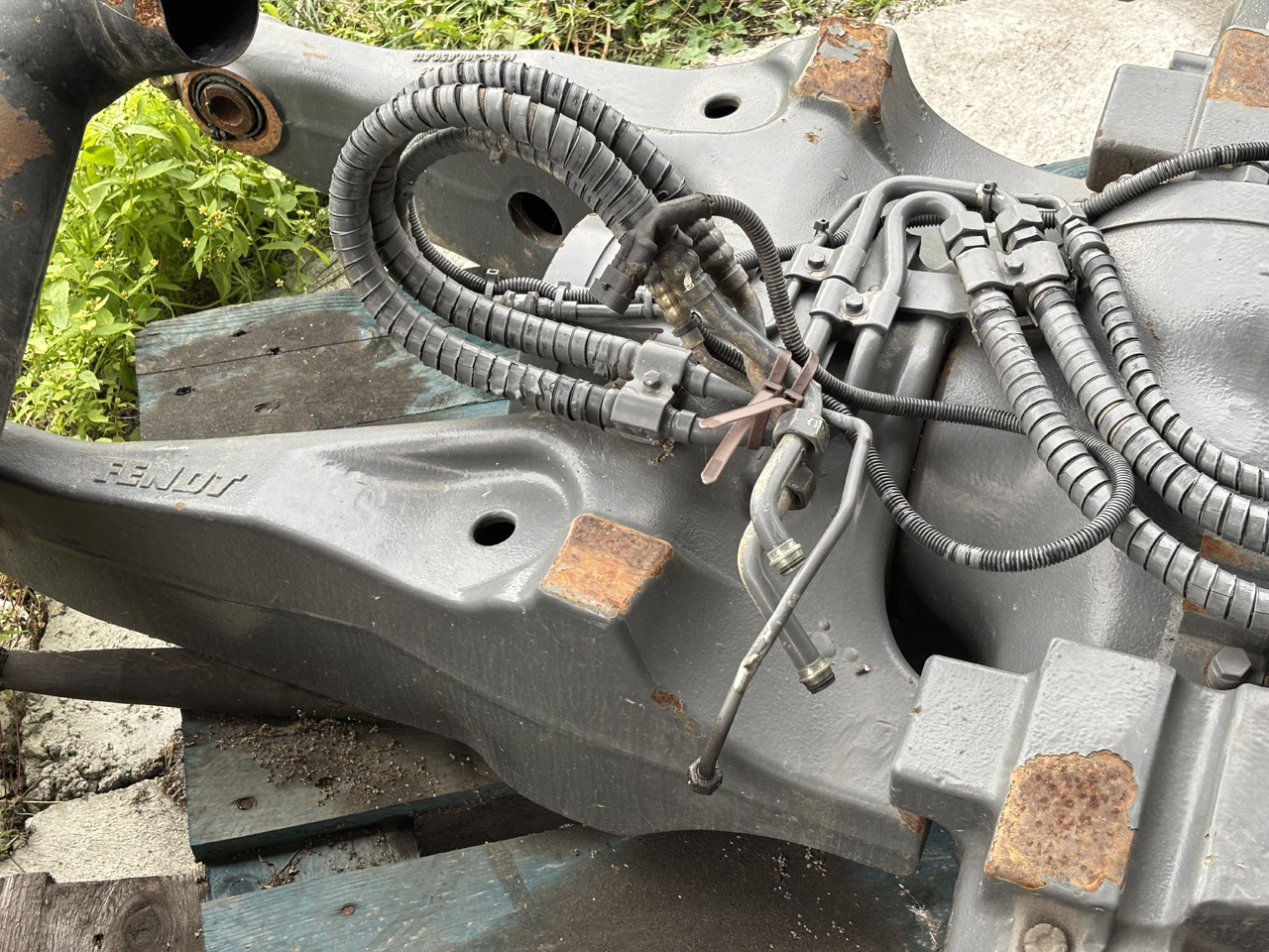 Fendt 828 Obudowa Osi Łuk Osi 755/137 F835300020180 F835300020160 E835300020012 - Aizmugurējā ass - Lauksaimniecības tehnika: foto 5 Fendt 828 Obudowa Osi Łuk Osi 755/137 F835300020180 F835300020160 E835300020012 - Aizmugurējā ass - Lauksaimniecības tehnika: foto 5