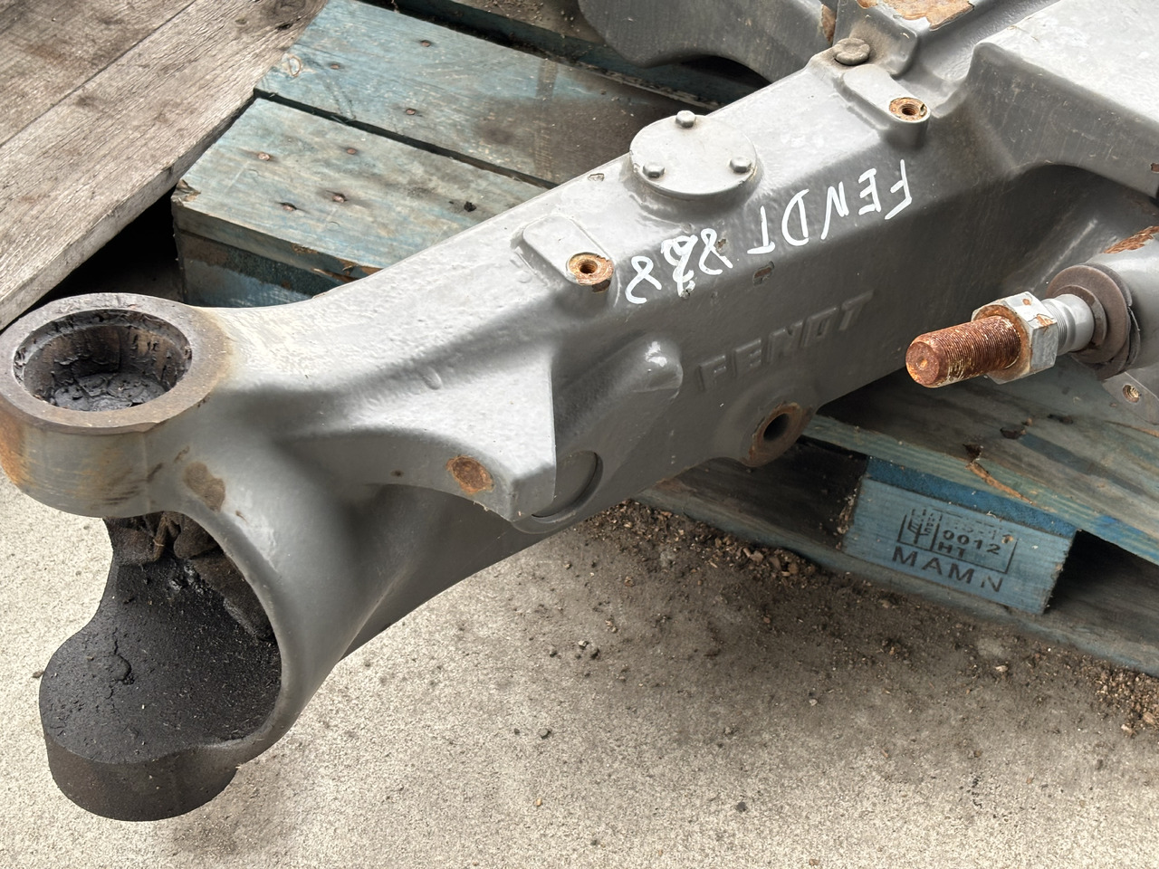 Fendt 828 Obudowa Osi Łuk Osi 755/137 F835300020180 F835300020160 E835300020012 - Aizmugurējā ass - Lauksaimniecības tehnika: foto 4 Fendt 828 Obudowa Osi Łuk Osi 755/137 F835300020180 F835300020160 E835300020012 - Aizmugurējā ass - Lauksaimniecības tehnika: foto 4