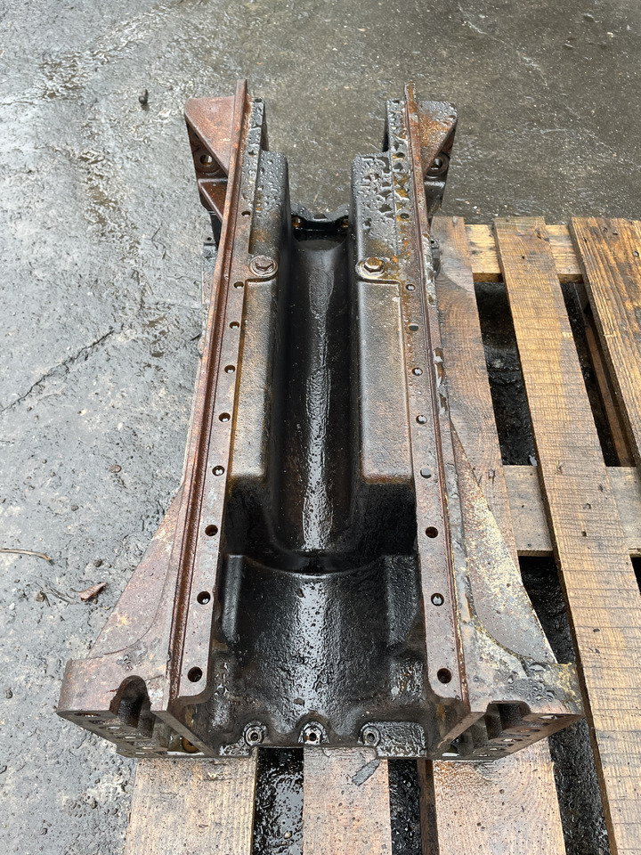 Fendt 930 MAN D0836 - miska olejowa F926202510020 51.05801-6121 - Eļļas panna - Lauksaimniecības tehnika: foto 3 Fendt 930 MAN D0836 - miska olejowa F926202510020 51.05801-6121 - Eļļas panna - Lauksaimniecības tehnika: foto 3