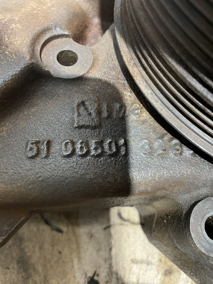 Fendt 930 MAN D0836 - pompa wody 51065013233 F926202610041 - Dzesēšanas šķidruma sūknis - Lauksaimniecības tehnika: foto 5 Fendt 930 MAN D0836 - pompa wody 51065013233 F926202610041 - Dzesēšanas šķidruma sūknis - Lauksaimniecības tehnika: foto 5