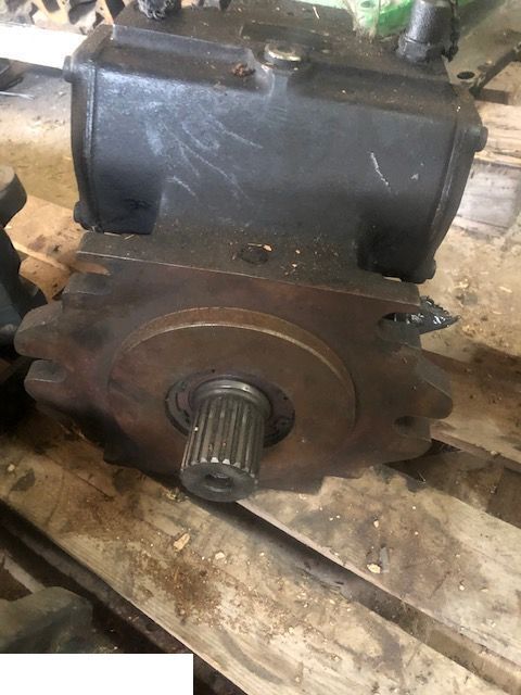 Hydrostat Liebherr L550 - Hidraulika - Lauksaimniecības tehnika: foto 3 Hydrostat Liebherr L550 - Hidraulika - Lauksaimniecības tehnika: foto 3