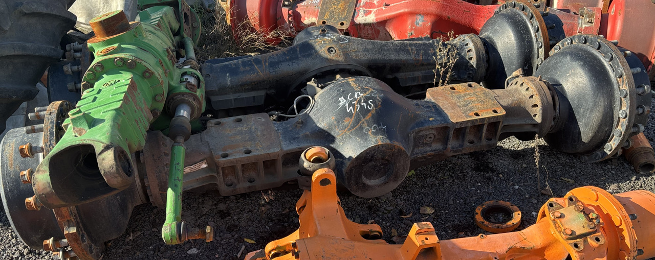 JCB 434S Most Przedni Most Tylni Oś Przednia Oś Tylnia Zwolnica Zwrotnica Obudowa Pochwa CZĘŚCI - Sānpārvads - Lauksaimniecības tehnika: foto 1 JCB 434S Most Przedni Most Tylni Oś Przednia Oś Tylnia Zwolnica Zwrotnica Obudowa Pochwa CZĘŚCI - Sānpārvads - Lauksaimniecības tehnika: foto 1