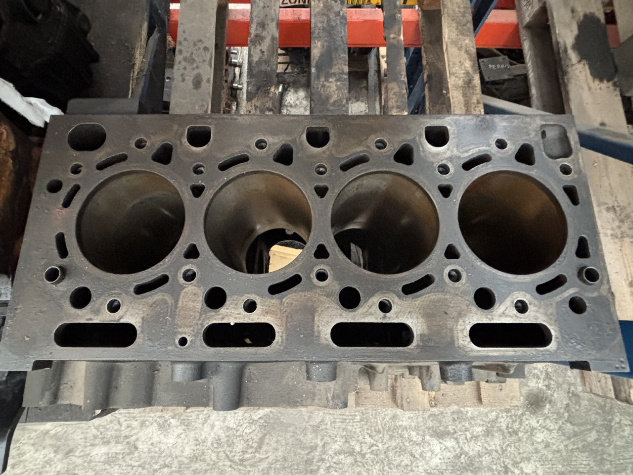 JCB 526-55 (32001852) Blok Silnika - Cilindru bloks - Lauksaimniecības tehnika: foto 2 JCB 526-55 (32001852) Blok Silnika - Cilindru bloks - Lauksaimniecības tehnika: foto 2