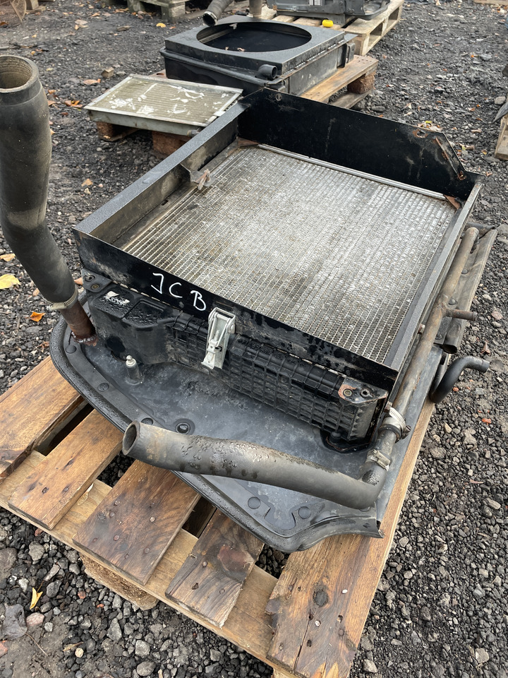 JCB 530 537 535 532 540 - chłodnica wody - Eļļas dzesētājs - Celtniecības tehnika: foto 1 JCB 530 537 535 532 540 - chłodnica wody - Eļļas dzesētājs - Celtniecības tehnika: foto 1