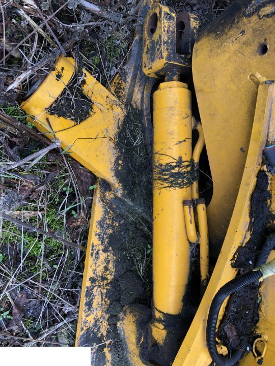 JCB TM 300 Siłownik Podnoszenia Ramienia - Hidrauliskais cilindrs - Teleskopiskais iekrāvējs: foto 3 JCB TM 300 Siłownik Podnoszenia Ramienia - Hidrauliskais cilindrs - Teleskopiskais iekrāvējs: foto 3
