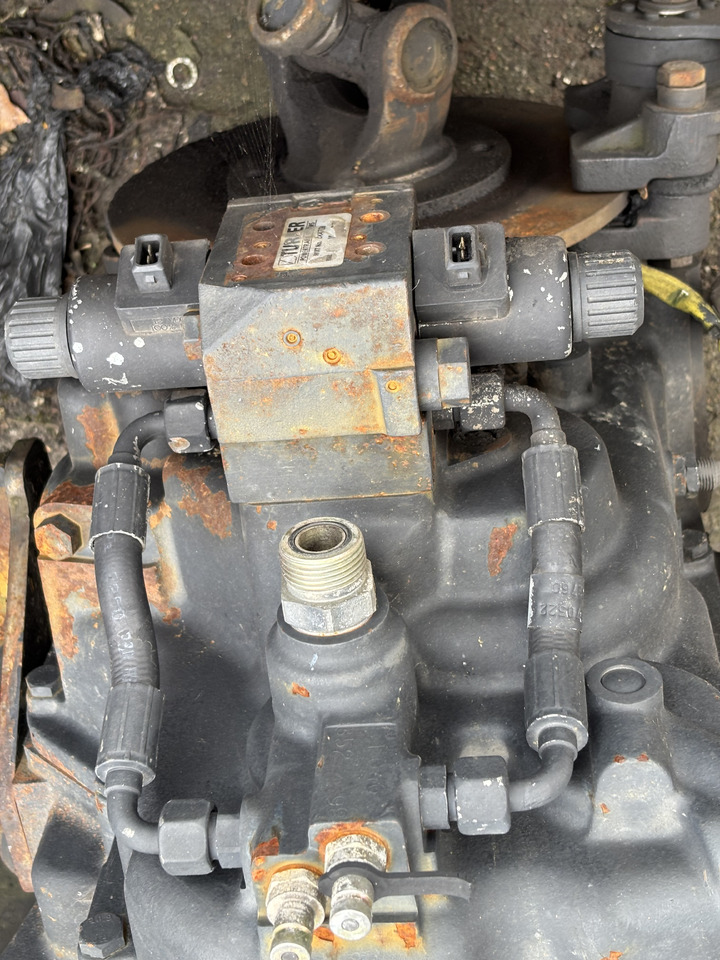 John Deere 3200 3215 3220 3415 3420 Skrzynia Biegów TURNER COM-T4-2030 AZ54187 - Pārnesumkārba - Lauksaimniecības tehnika: foto 5 John Deere 3200 3215 3220 3415 3420 Skrzynia Biegów TURNER COM-T4-2030 AZ54187 - Pārnesumkārba - Lauksaimniecības tehnika: foto 5