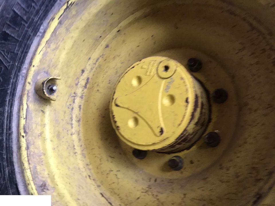 Rāmis/ Šasija - Lauksaimniecības tehnika John Deere 3400 - CZĘŚCI - Zaczep: foto 7