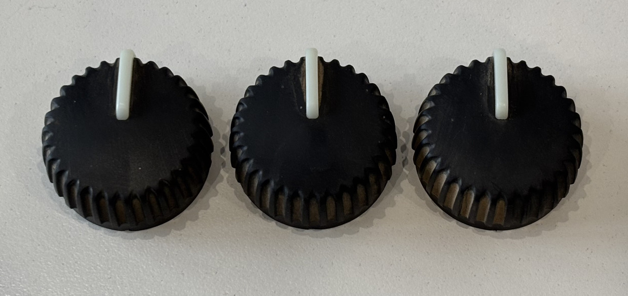 John Deere 6110 6210 Gałka Pokrętło AL77502 - Kabīne un interjers - Lauksaimniecības tehnika: foto 1 John Deere 6110 6210 Gałka Pokrętło AL77502 - Kabīne un interjers - Lauksaimniecības tehnika: foto 1