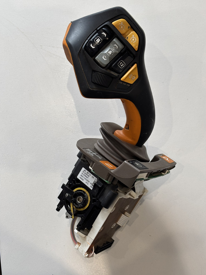 John Deere 6120 6230 6xxx Dżojstik Joystick Sterownik Skrzyni Biegów AL228099 - Elektrosistēma - Lauksaimniecības tehnika: foto 1 John Deere 6120 6230 6xxx Dżojstik Joystick Sterownik Skrzyni Biegów AL228099 - Elektrosistēma - Lauksaimniecības tehnika: foto 1