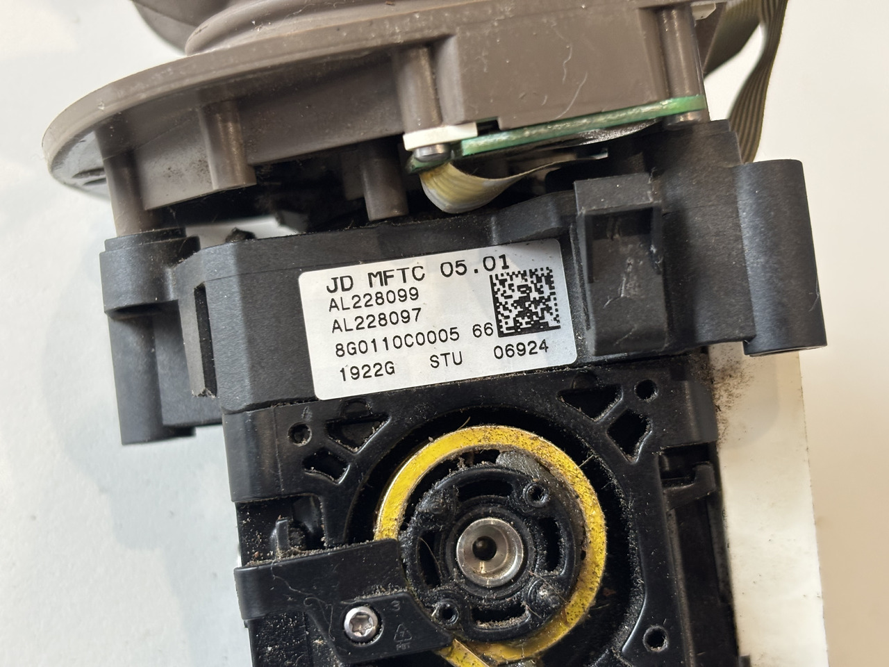 John Deere 6120 6230 6xxx Dżojstik Joystick Sterownik Skrzyni Biegów AL228099 - Elektrosistēma - Lauksaimniecības tehnika: foto 4 John Deere 6120 6230 6xxx Dżojstik Joystick Sterownik Skrzyni Biegów AL228099 - Elektrosistēma - Lauksaimniecības tehnika: foto 4