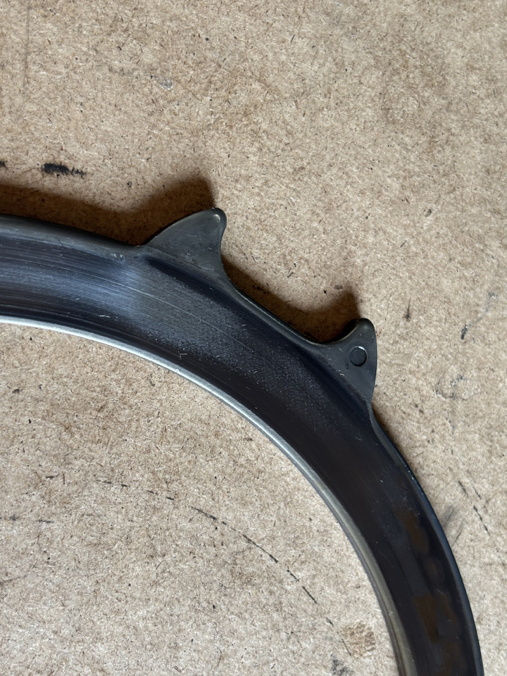 John Deere 6810, 6910, 6910S Tarcz sprzęgła Płytka Przekładka R216291 - Sajūga disks - Traktors: foto 2 John Deere 6810, 6910, 6910S Tarcz sprzęgła Płytka Przekładka R216291 - Sajūga disks - Traktors: foto 2