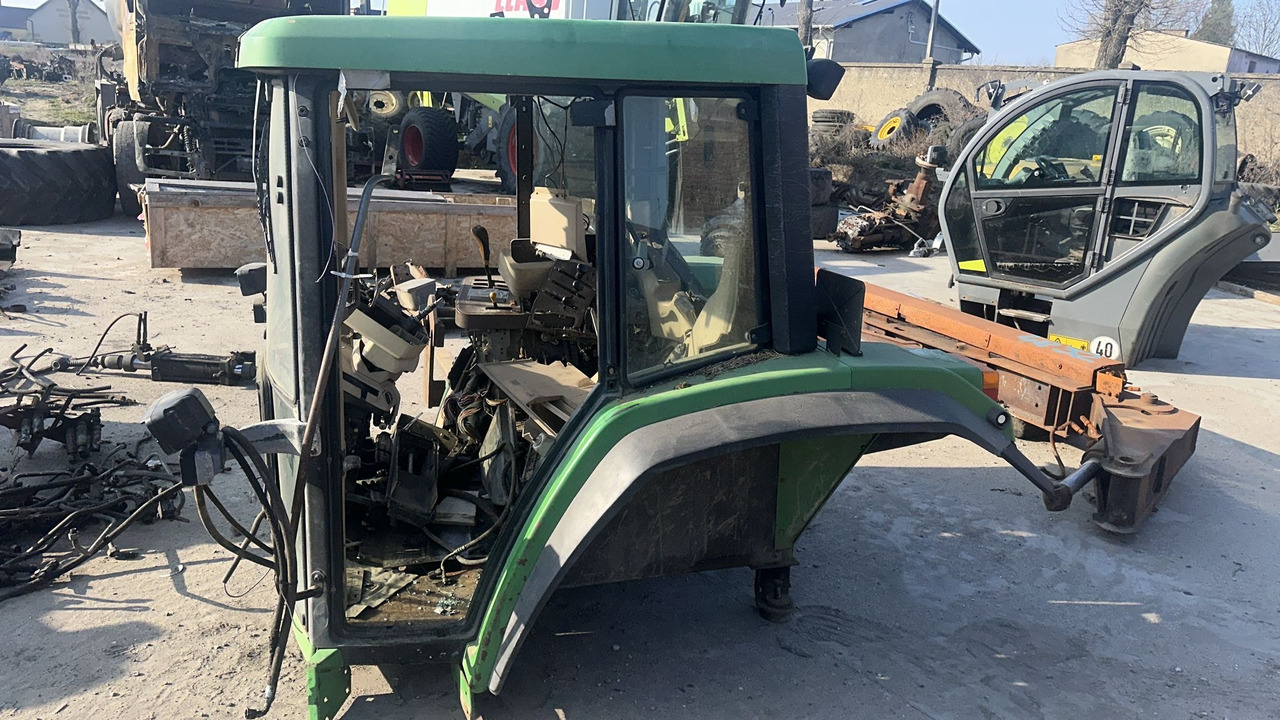 John Deere 6810 - kabina - części - Kabīne - Lauksaimniecības tehnika: foto 3 John Deere 6810 - kabina - części - Kabīne - Lauksaimniecības tehnika: foto 3