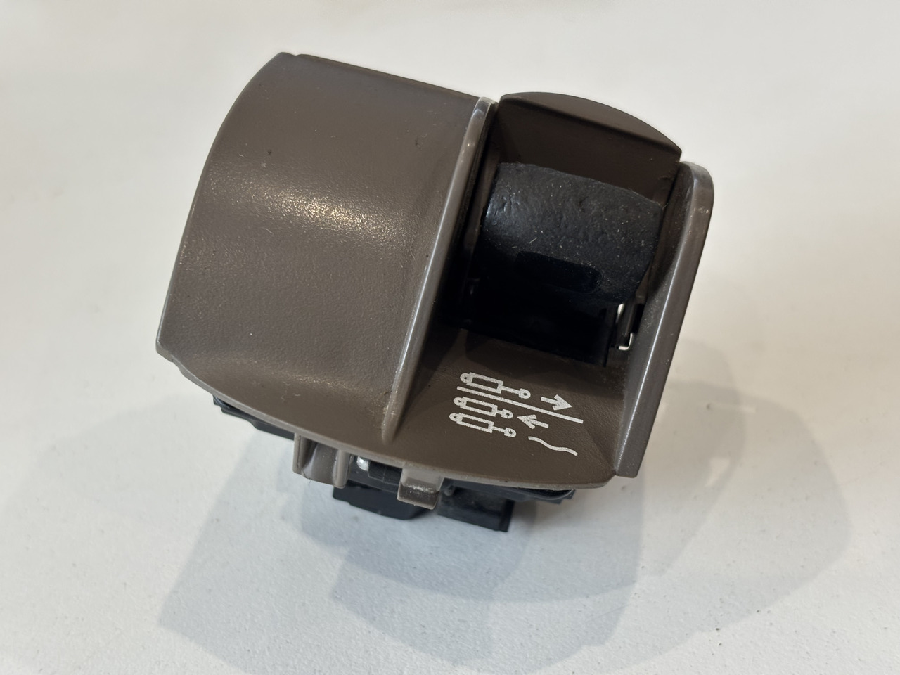 John Deere 6R 7M 6xxx 7xxx 8xxx 9xxx Lewy Moduł Sterujący Przełącznik RE588399 - Elektrosistēma - Lauksaimniecības tehnika: foto 1 John Deere 6R 7M 6xxx 7xxx 8xxx 9xxx Lewy Moduł Sterujący Przełącznik RE588399 - Elektrosistēma - Lauksaimniecības tehnika: foto 1