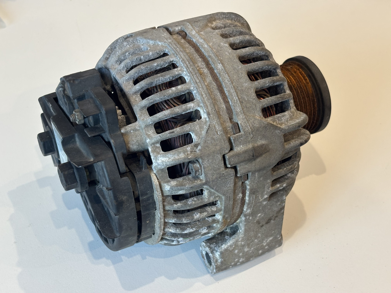 John Deere Alternator AL166646 379IA1095 Bosch 0124515126 - Ģenerators - Lauksaimniecības tehnika: foto 1 John Deere Alternator AL166646 379IA1095 Bosch 0124515126 - Ģenerators - Lauksaimniecības tehnika: foto 1