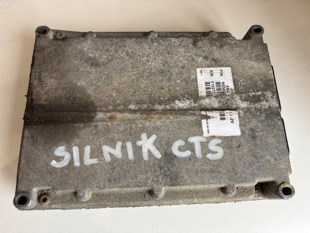 John Deere CTS - sterownik silnika L3 12V RE502404 - Elektroniskais vadības bloks (ECU) - Lauksaimniecības tehnika: foto 1 John Deere CTS - sterownik silnika L3 12V RE502404 - Elektroniskais vadības bloks (ECU) - Lauksaimniecības tehnika: foto 1