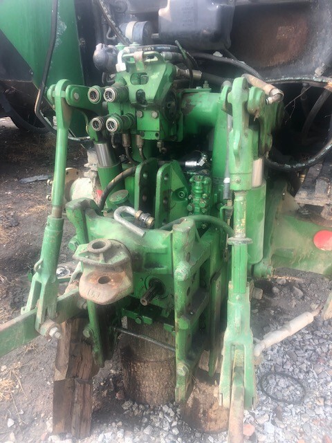 John Deere - Wieszaki | Belka | Zaczep - Rāmis/ Šasija - Lauksaimniecības tehnika: foto 1 John Deere - Wieszaki | Belka | Zaczep - Rāmis/ Šasija - Lauksaimniecības tehnika: foto 1