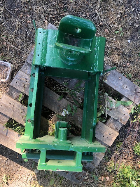 John Deere - Zaczep Kompletny + Piton - Rāmis/ Šasija - Lauksaimniecības tehnika: foto 1 John Deere - Zaczep Kompletny + Piton - Rāmis/ Šasija - Lauksaimniecības tehnika: foto 1
