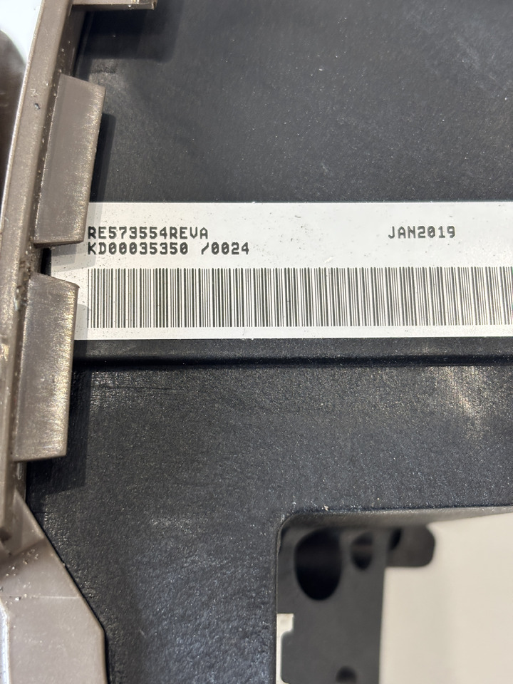 John Deere seria 6000 7000 8000 R - joystick 5-funkcyjny CommandARM RE573554 - Pārnesumu svira - Lauksaimniecības tehnika: foto 4 John Deere seria 6000 7000 8000 R - joystick 5-funkcyjny CommandARM RE573554 - Pārnesumu svira - Lauksaimniecības tehnika: foto 4