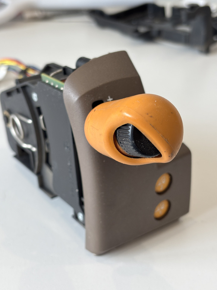 John Deere seria 6000 7000 8000 R - moduł przełącznik kontroler RE583254 RE564617 RE594598 - Elektrosistēma - Lauksaimniecības tehnika: foto 2 John Deere seria 6000 7000 8000 R - moduł przełącznik kontroler RE583254 RE564617 RE594598 - Elektrosistēma - Lauksaimniecības tehnika: foto 2