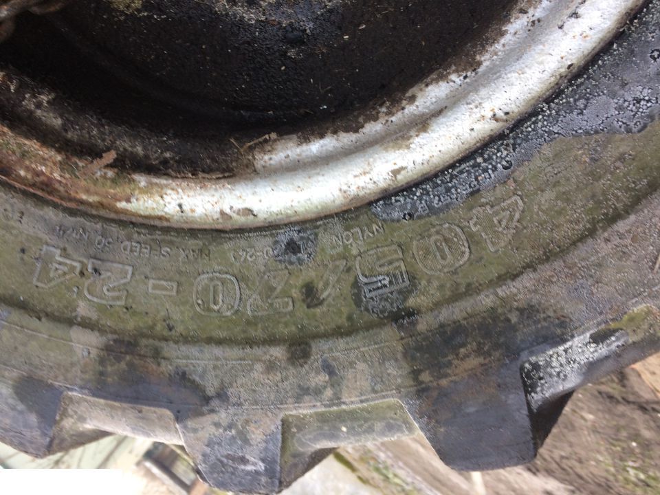 Koło John Deere 4400 - 405/70-24 - Ritenis - Iekraušanas tehnika: foto 3 Koło John Deere 4400 - 405/70-24 - Ritenis - Iekraušanas tehnika: foto 3