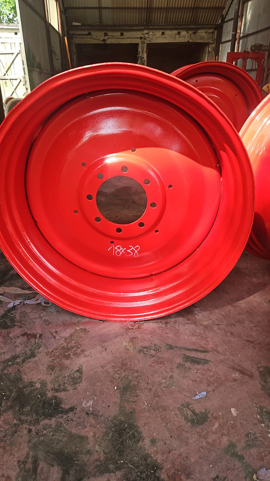 Koło felga 18X38 38" - Riteņa disks - Lauksaimniecības tehnika: foto 1 Koło felga 18X38 38" - Riteņa disks - Lauksaimniecības tehnika: foto 1