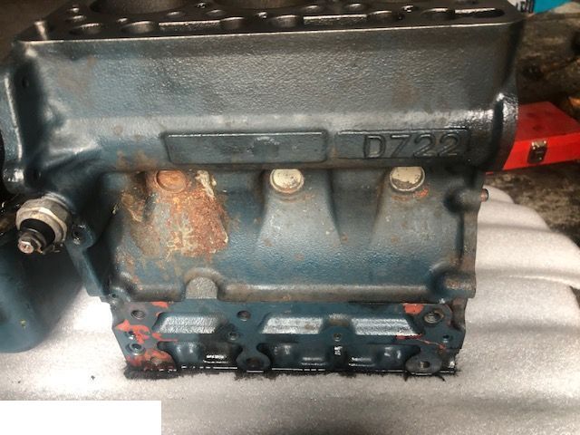Kubota 722 - Blok Cylindrów - Cilindru bloks - Lauksaimniecības tehnika: foto 1 Kubota 722 - Blok Cylindrów - Cilindru bloks - Lauksaimniecības tehnika: foto 1