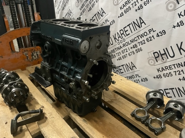 Kubota D1105 - Blok | Wał | Korbowód - Cilindru bloks - Lauksaimniecības tehnika: foto 3 Kubota D1105 - Blok | Wał | Korbowód - Cilindru bloks - Lauksaimniecības tehnika: foto 3