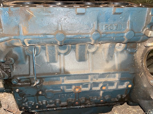 Kubota V2203 Blok cylindrów Kubota 2.197 - Cilindru bloks - Lauksaimniecības tehnika: foto 4 Kubota V2203 Blok cylindrów Kubota 2.197 - Cilindru bloks - Lauksaimniecības tehnika: foto 4