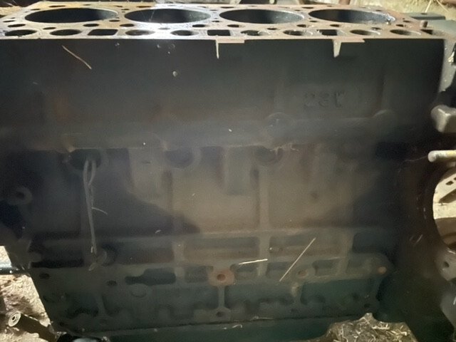 Kubota V2203 Blok cylindrów Kubota 2.197 - Cilindru bloks - Lauksaimniecības tehnika: foto 3 Kubota V2203 Blok cylindrów Kubota 2.197 - Cilindru bloks - Lauksaimniecības tehnika: foto 3