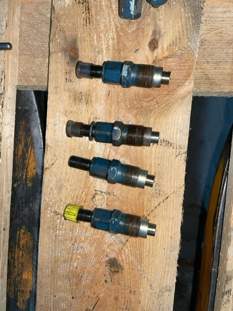 Kubota V3600-T pompa wtryskowa wtryski - Degvielas sūknis - Lauksaimniecības tehnika: foto 4 Kubota V3600-T pompa wtryskowa wtryski - Degvielas sūknis - Lauksaimniecības tehnika: foto 4