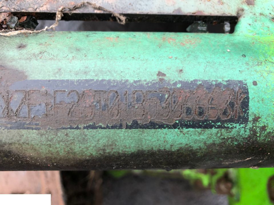 Ładowarka Merlo P34.7 PLUS 2005 rok - CZĘŚCI MOST PRZEDNI zwolnice atak - Transmisija - Lauksaimniecības tehnika: foto 2 Ładowarka Merlo P34.7 PLUS 2005 rok - CZĘŚCI MOST PRZEDNI zwolnice atak - Transmisija - Lauksaimniecības tehnika: foto 2