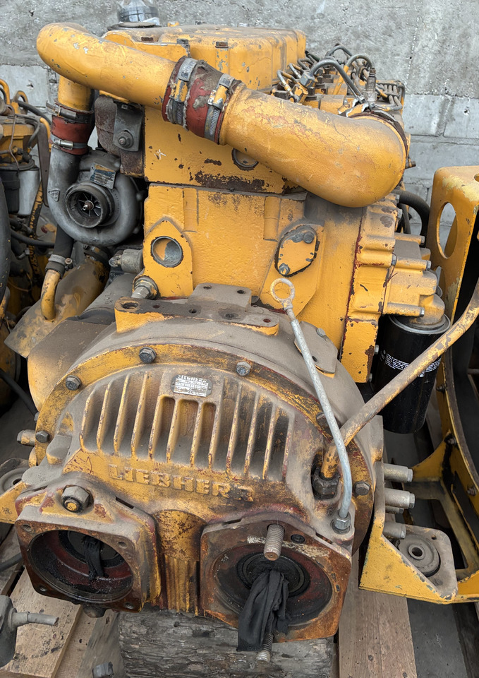 Liebherr D904T D 904 T Silnik Kompletny Blok Koło Zamachowe Wał Korbowy Pokrywa Miska CZĘŚCI - Spararats - Lauksaimniecības tehnika: foto 4 Liebherr D904T D 904 T Silnik Kompletny Blok Koło Zamachowe Wał Korbowy Pokrywa Miska CZĘŚCI - Spararats - Lauksaimniecības tehnika: foto 4