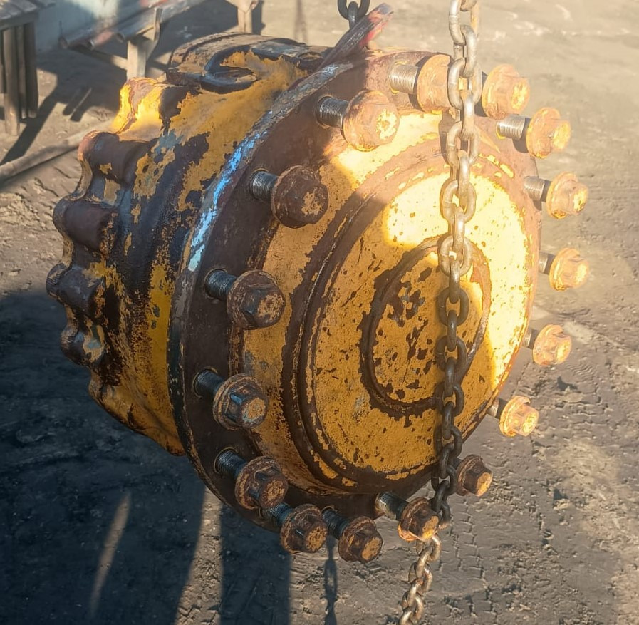 Liebherr L 550 L550 Doosan DL 250 DL250 Zwolnica Kompletna + Wał Napędu Zwolnicy - Sānpārvads - Lauksaimniecības tehnika: foto 4 Liebherr L 550 L550 Doosan DL 250 DL250 Zwolnica Kompletna + Wał Napędu Zwolnicy - Sānpārvads - Lauksaimniecības tehnika: foto 4