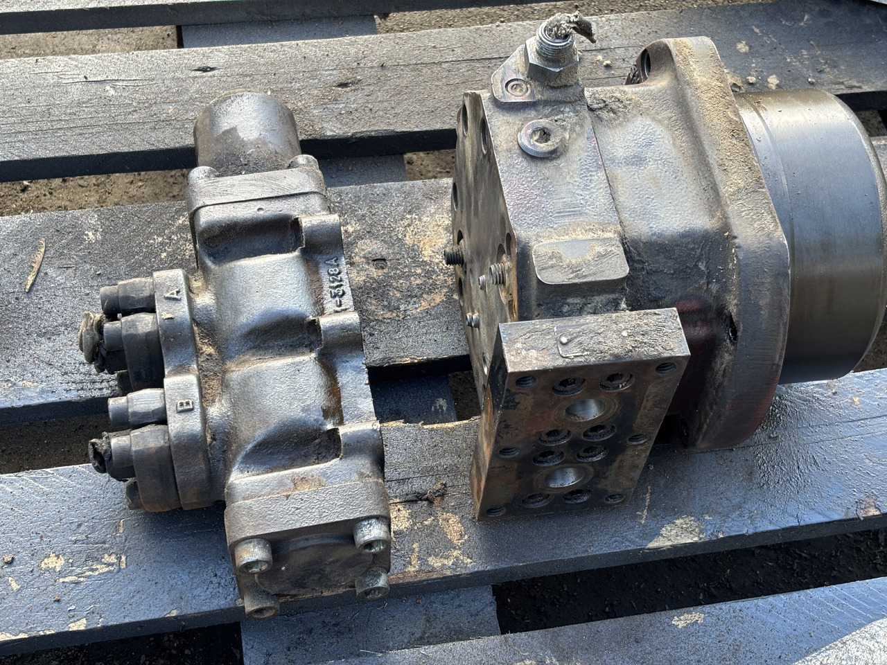 Linde HMV63-01 Pompa Hydrauliczna Tłokowa Silnik - Hidrauliskais sūknis - Lauksaimniecības tehnika: foto 4 Linde HMV63-01 Pompa Hydrauliczna Tłokowa Silnik - Hidrauliskais sūknis - Lauksaimniecības tehnika: foto 4