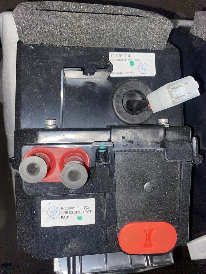 Manitou 1001970393 - 8300120280140 HB Manitou P320 - Nagrzewnice - Apsilde/ Ventilācija - Iekraušanas tehnika: foto 4 Manitou 1001970393 - 8300120280140 HB Manitou P320 - Nagrzewnice - Apsilde/ Ventilācija - Iekraušanas tehnika: foto 4