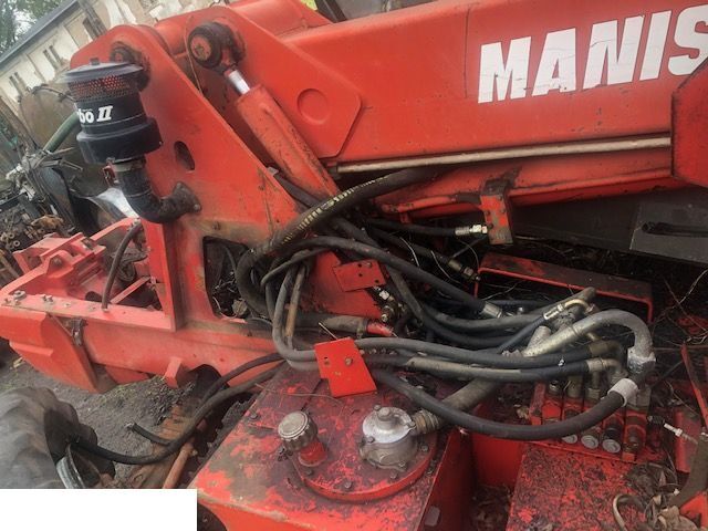 Asis un rezerves daļas - Teleskopiskais iekrāvējs Manitou 626 - Most: foto 6