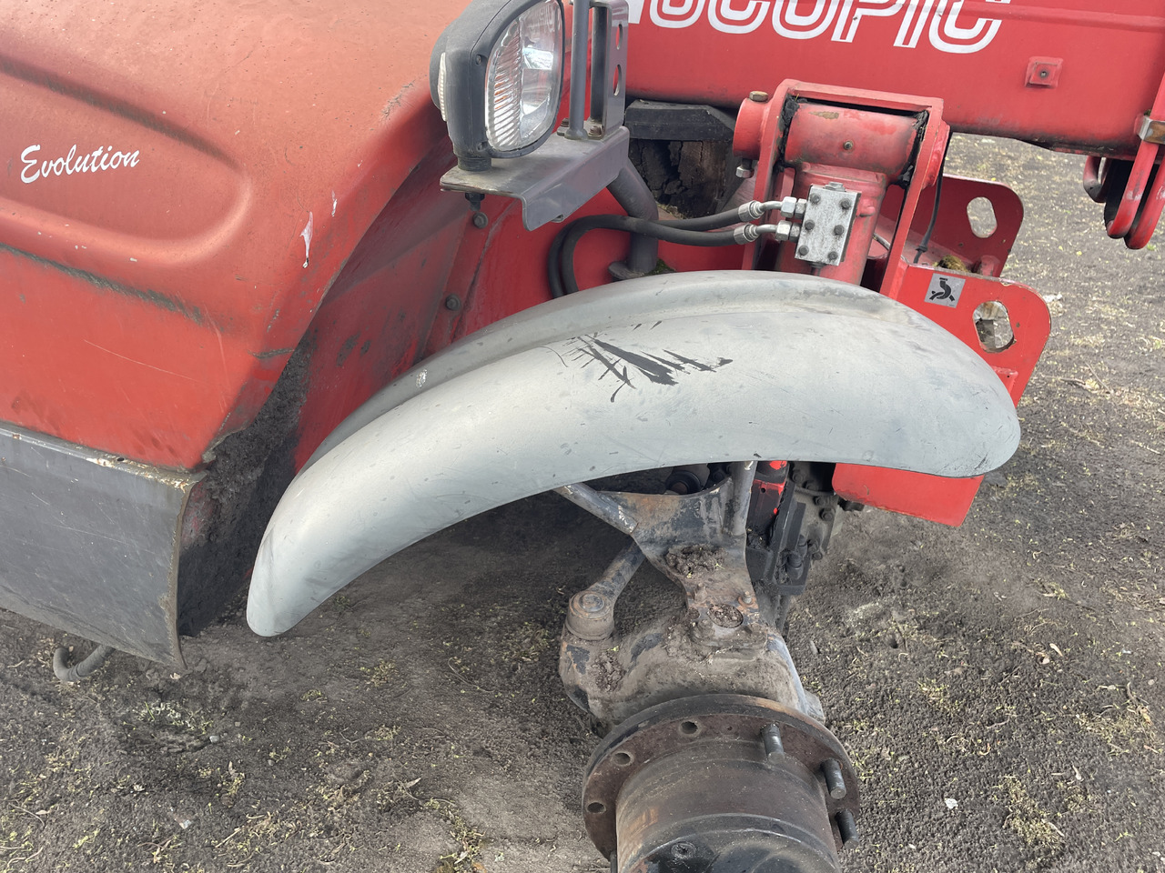 Manitou MHT 860 - części - błotniki drzwi kabina - Durvis un rezerves daļas - Lauksaimniecības tehnika: foto 4 Manitou MHT 860 - części - błotniki drzwi kabina - Durvis un rezerves daļas - Lauksaimniecības tehnika: foto 4