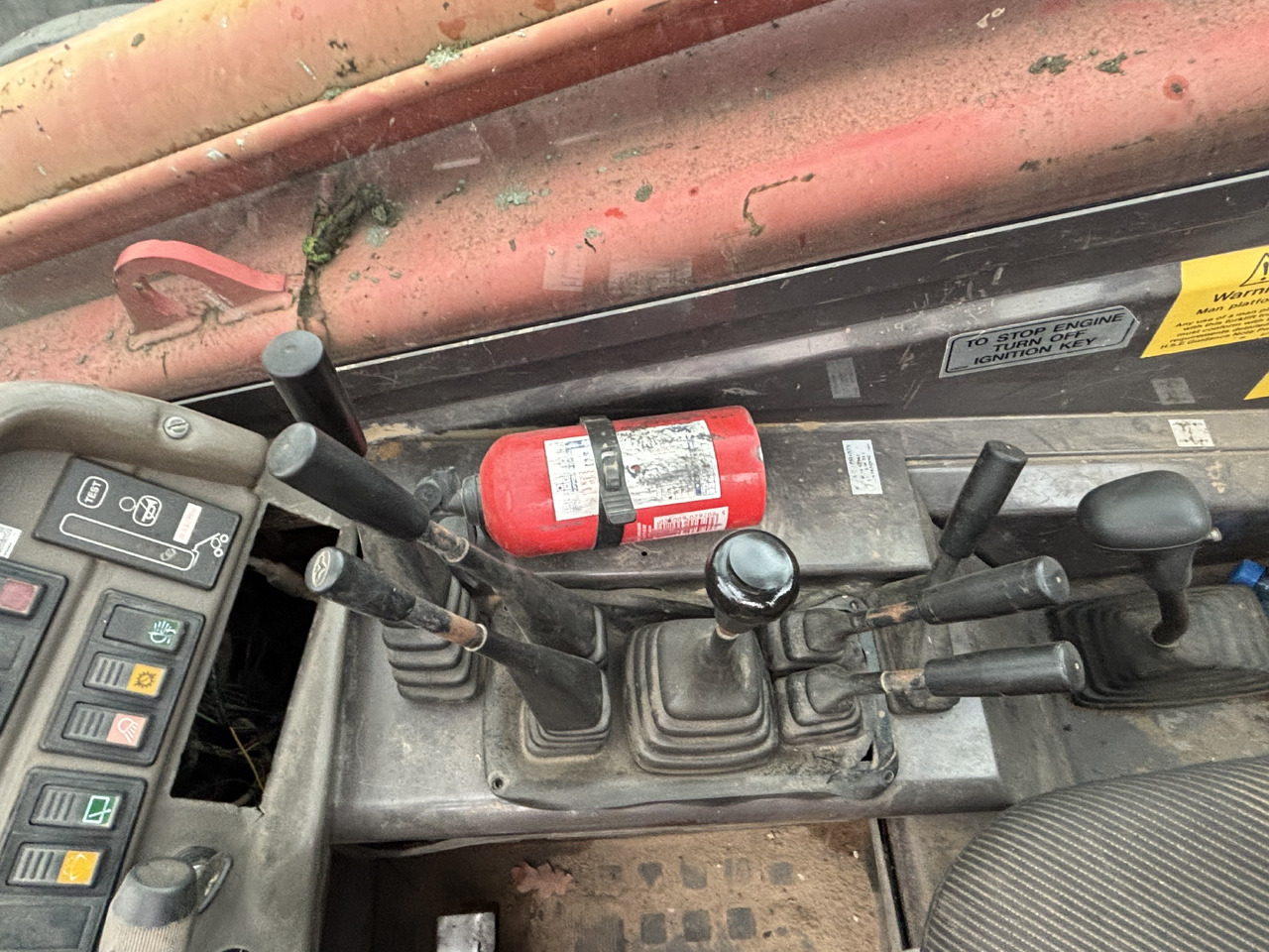 Manitou MT 1740 SLT Ładowarka Teleskopowa Kokpit Elementy Wnętrza Rewers Plastikowe Przyciski Wiązka - Kabīne un interjers - Teleskopiskais iekrāvējs: foto 3 Manitou MT 1740 SLT Ładowarka Teleskopowa Kokpit Elementy Wnętrza Rewers Plastikowe Przyciski Wiązka - Kabīne un interjers - Teleskopiskais iekrāvējs: foto 3