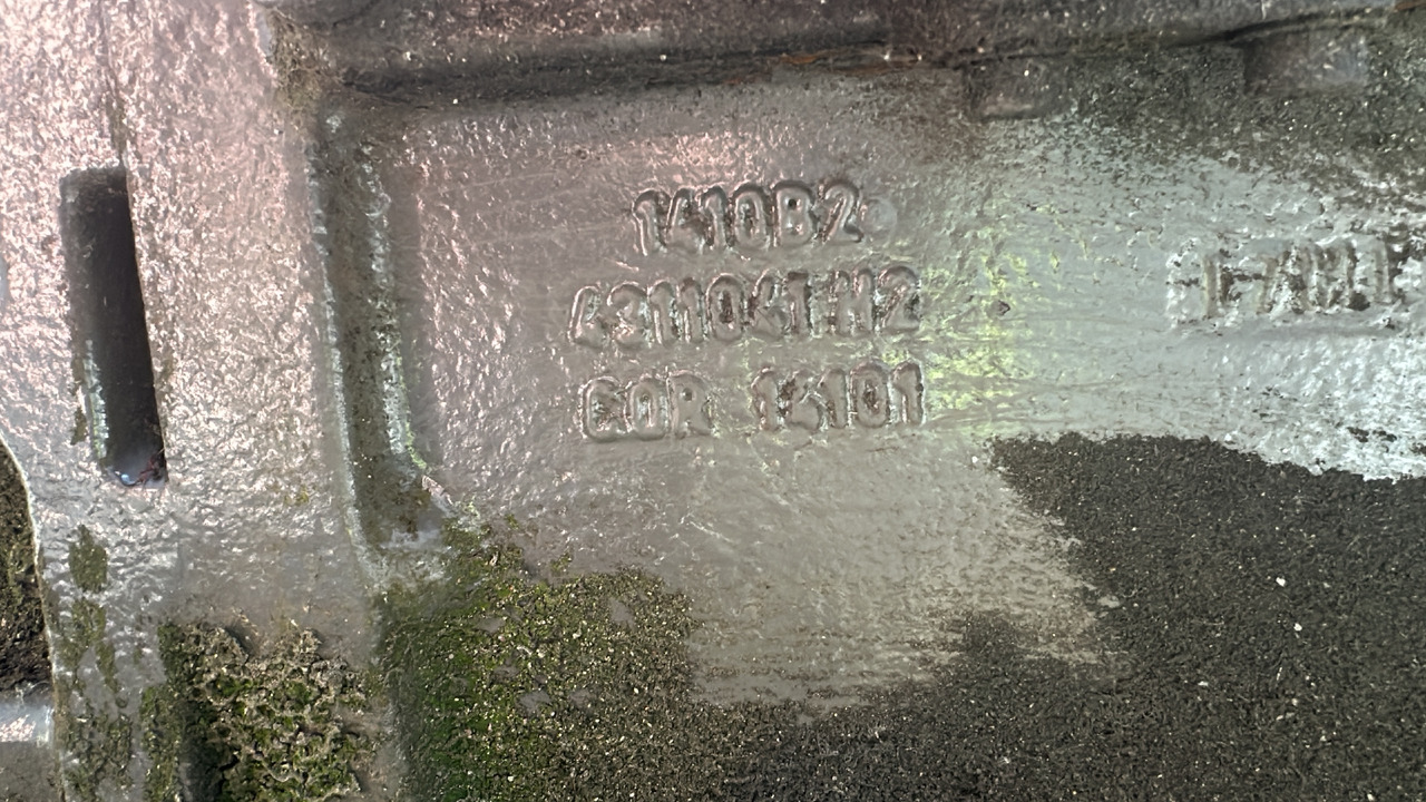 Massey Ferguson 5410 - 5430 claas arion most tylny zwolnica Wom częściej - Sānpārvads - Lauksaimniecības tehnika: foto 3 Massey Ferguson 5410 - 5430 claas arion most tylny zwolnica Wom częściej - Sānpārvads - Lauksaimniecības tehnika: foto 3