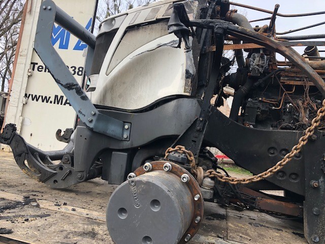 Priekšējā ass - Lauksaimniecības tehnika Massey Ferguson 8650 [CZĘŚCI] Oś Przednia: foto 6