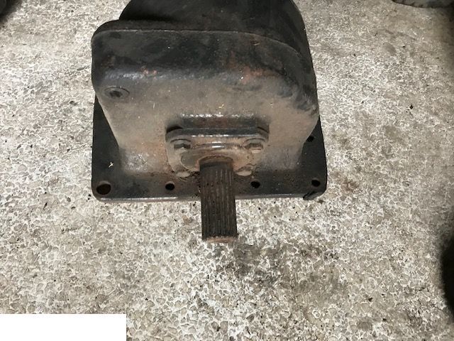 Massey Ferguson - Przystawka Przedniego Napęd - Transmisija - Lauksaimniecības tehnika: foto 3 Massey Ferguson - Przystawka Przedniego Napęd - Transmisija - Lauksaimniecības tehnika: foto 3