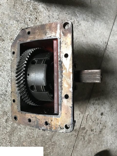 Massey Ferguson - Przystawka Przedniego Napęd - Transmisija - Lauksaimniecības tehnika: foto 2 Massey Ferguson - Przystawka Przedniego Napęd - Transmisija - Lauksaimniecības tehnika: foto 2