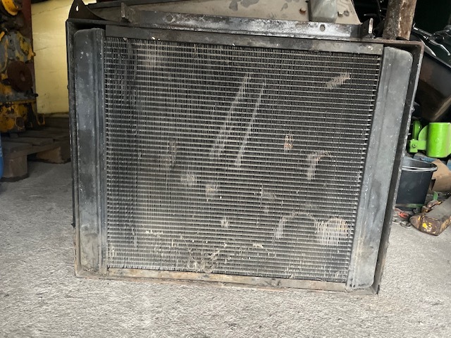 Matbro chłodnica 67cm x 53m - Radiators - Iekraušanas tehnika: foto 1 Matbro chłodnica 67cm x 53m - Radiators - Iekraušanas tehnika: foto 1