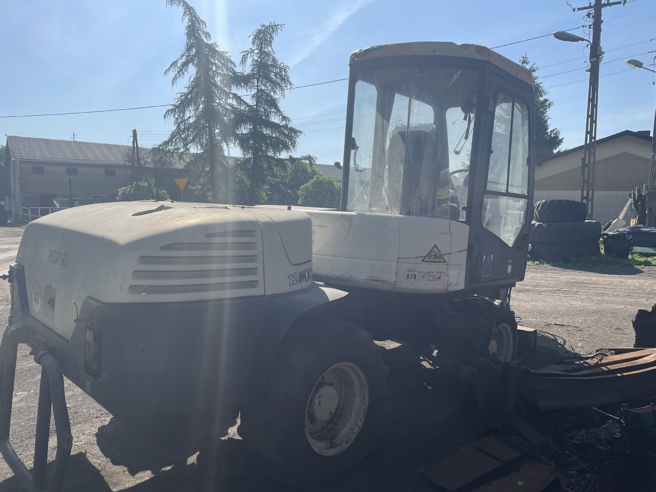 Mecalac 12MXT 12 MXT - części - kabina mosty siłowniki koła zwolnica skrzynia - Sānpārvads - Lauksaimniecības tehnika: foto 3 Mecalac 12MXT 12 MXT - części - kabina mosty siłowniki koła zwolnica skrzynia - Sānpārvads - Lauksaimniecības tehnika: foto 3
