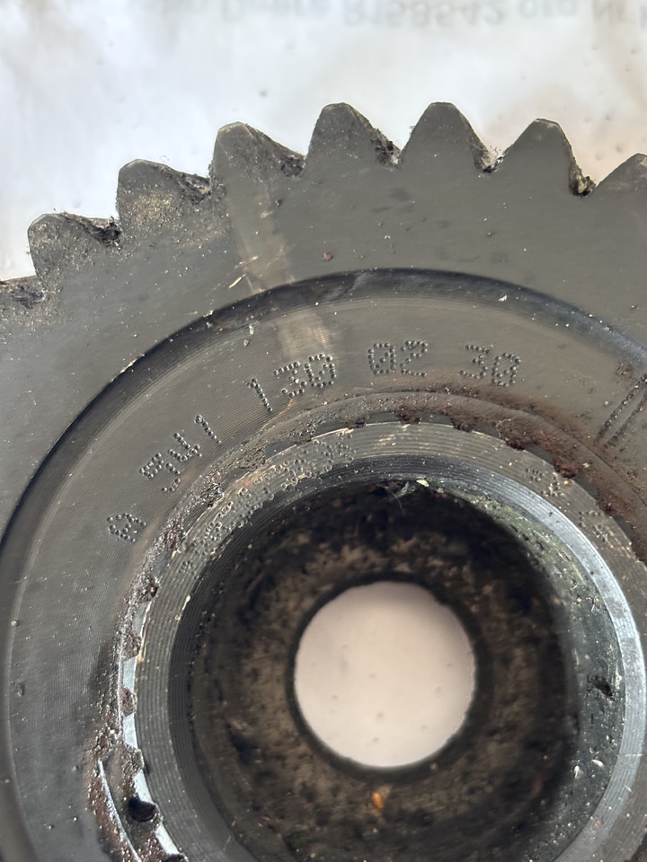 Mercedes OM541 OM542 OM441 OM442 - koło zębate sprężarki powietrza 5411300230, 5411300630 - Kondicioniera kompresors: foto 2 Mercedes OM541 OM542 OM441 OM442 - koło zębate sprężarki powietrza 5411300230, 5411300630 - Kondicioniera kompresors: foto 2