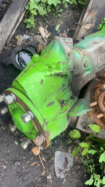 Merlo - Zwolnica | Zwrotnica | Obudowa | Półoś - Pusass - Lauksaimniecības tehnika: foto 1 Merlo - Zwolnica | Zwrotnica | Obudowa | Półoś - Pusass - Lauksaimniecības tehnika: foto 1