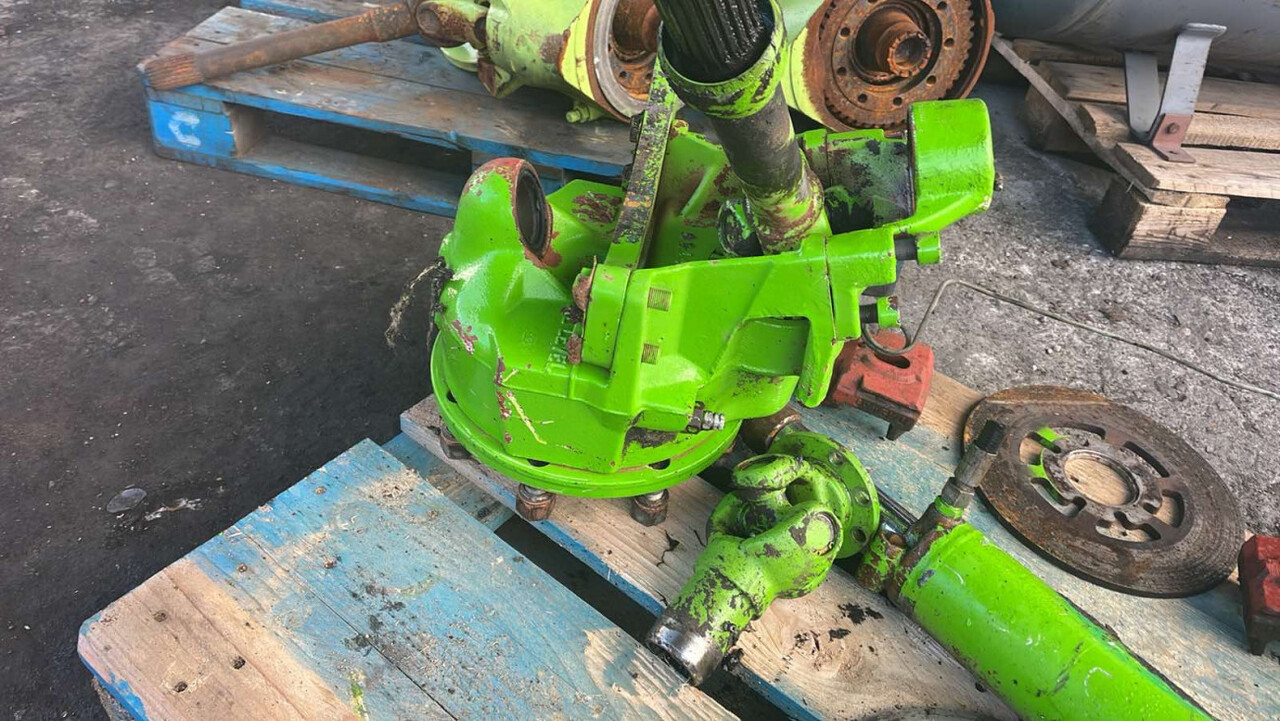 Merlo - Zwolnica | Zwrotnica | Półoś - Transmisija - Lauksaimniecības tehnika: foto 5 Merlo - Zwolnica | Zwrotnica | Półoś - Transmisija - Lauksaimniecības tehnika: foto 5