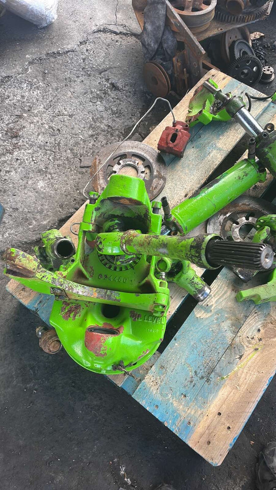 Merlo - Zwolnica | Zwrotnica | Półoś - Transmisija - Lauksaimniecības tehnika: foto 4 Merlo - Zwolnica | Zwrotnica | Półoś - Transmisija - Lauksaimniecības tehnika: foto 4