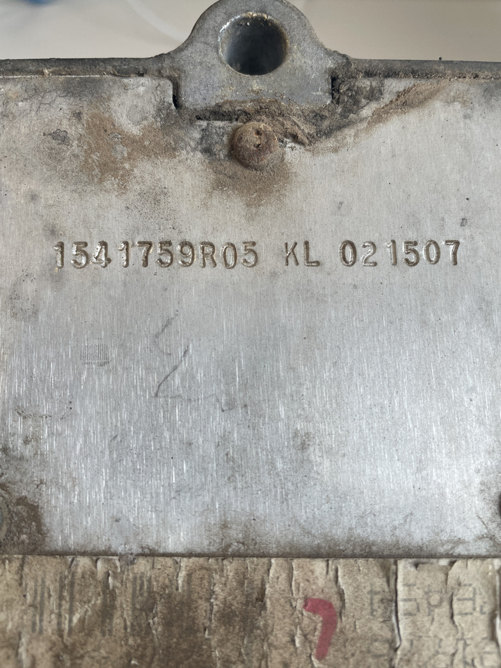 New Holland Cummins - sterownik silnika ECU komputer 4921776 - Elektroniskais vadības bloks (ECU) - Lauksaimniecības tehnika: foto 3 New Holland Cummins - sterownik silnika ECU komputer 4921776 - Elektroniskais vadības bloks (ECU) - Lauksaimniecības tehnika: foto 3