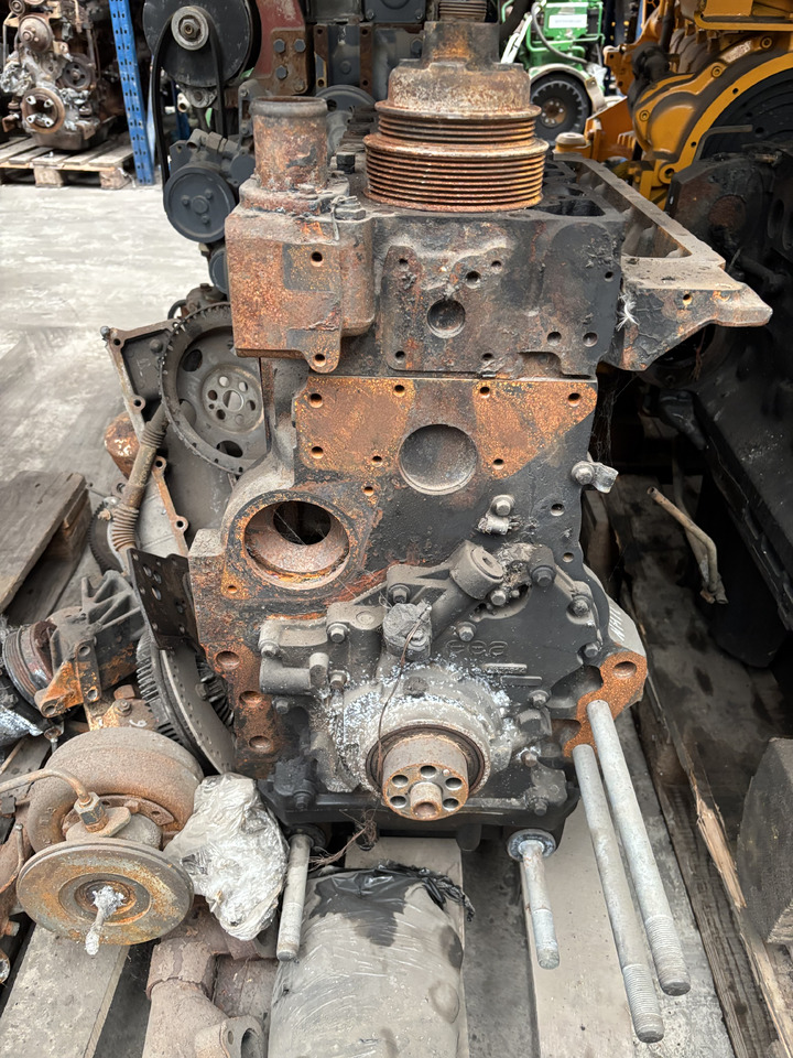 New Holland T6.175 Silnik 4.5 L 175 KM Na Części - Dzinējs - Lauksaimniecības tehnika: foto 3 New Holland T6.175 Silnik 4.5 L 175 KM Na Części - Dzinējs - Lauksaimniecības tehnika: foto 3